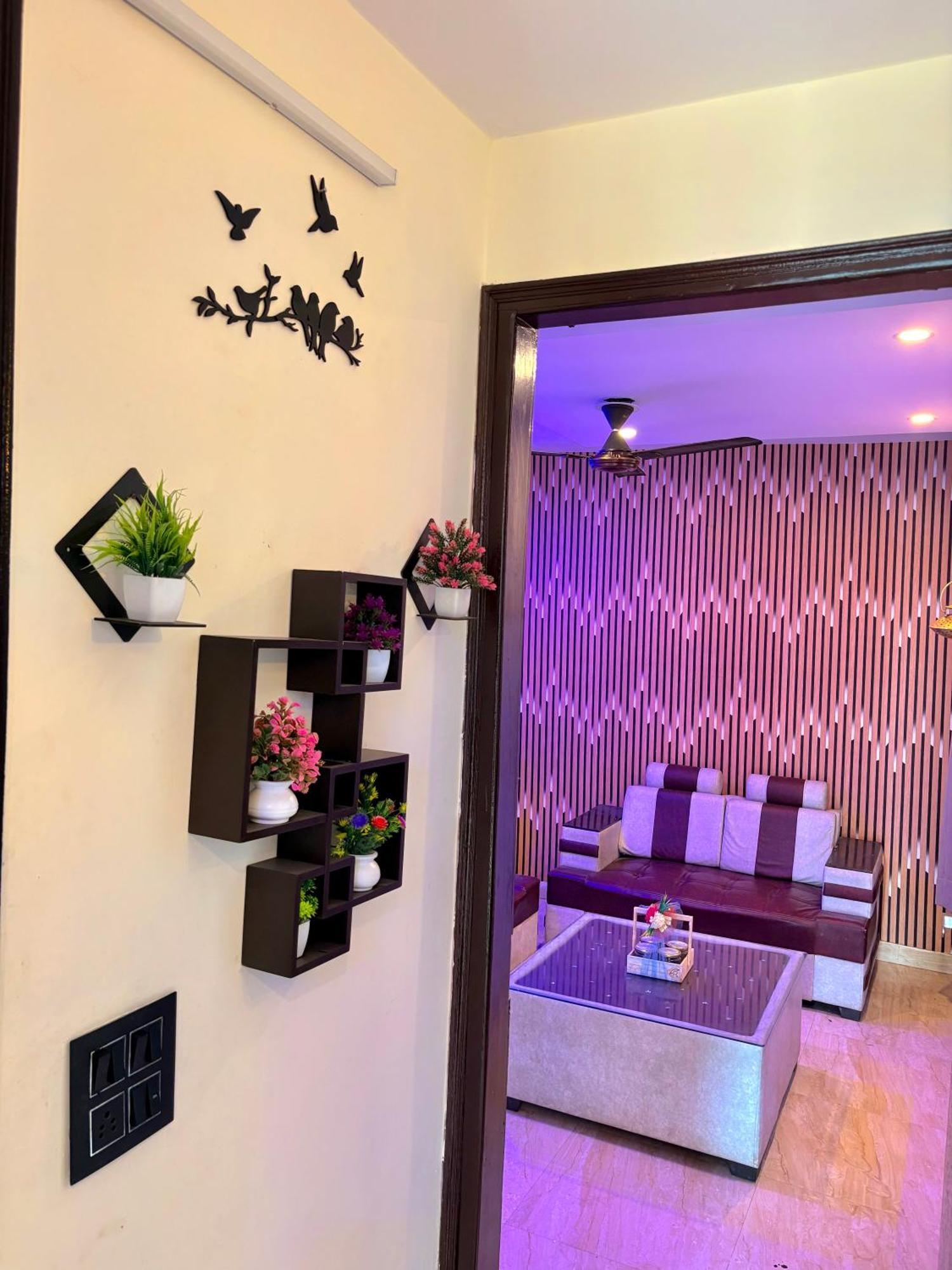 Apartment Private In New Delhi