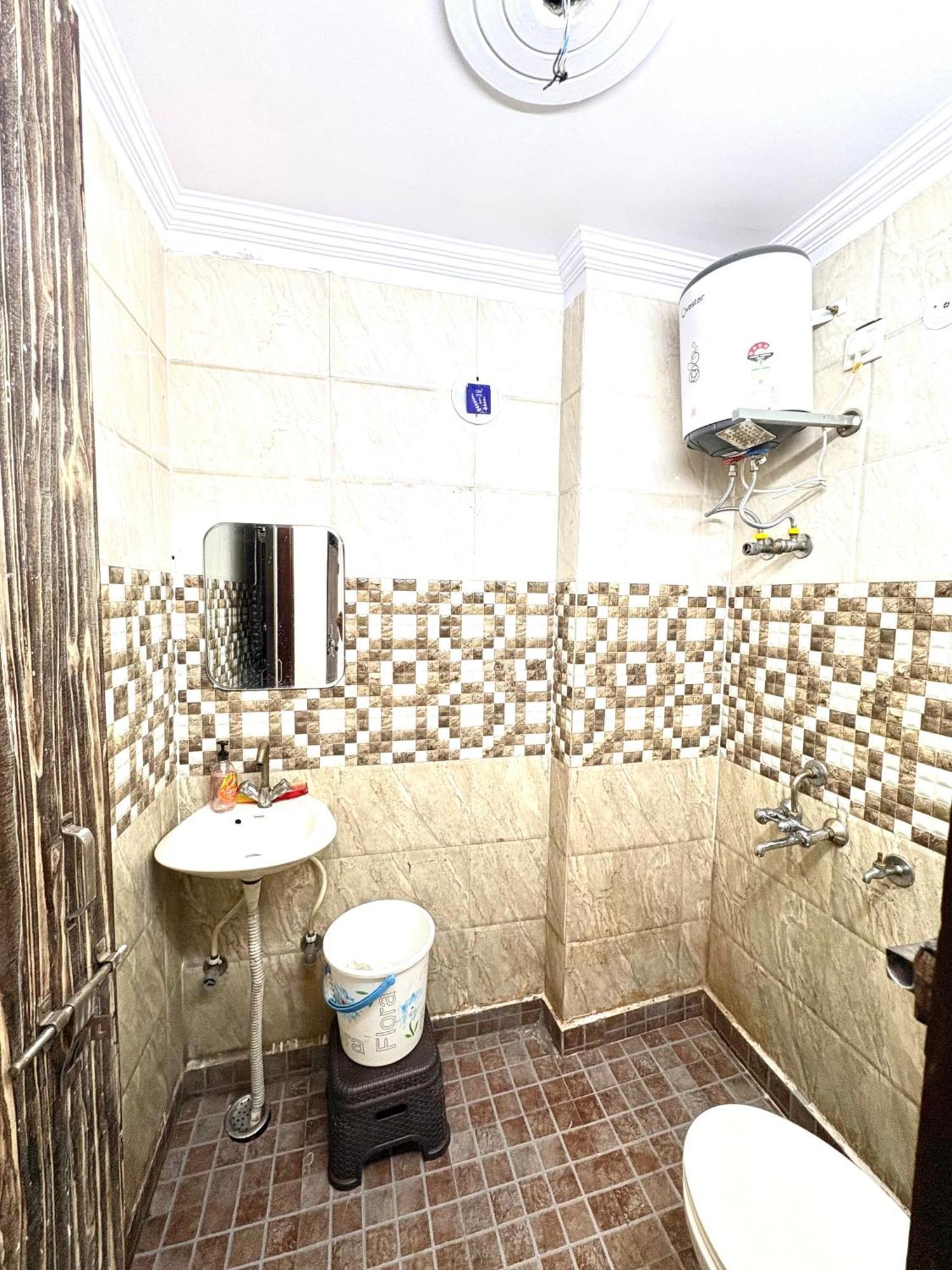 Apartment Private In New Delhi